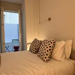 Dl * Lisbon
